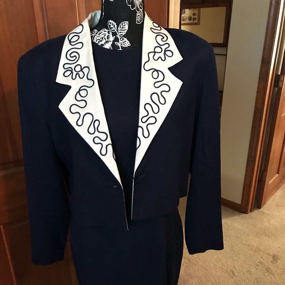 Women’s Suit Dess